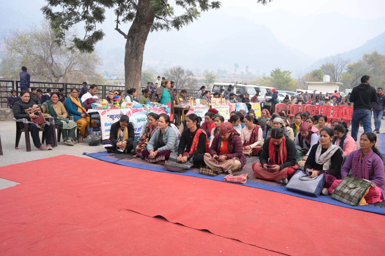 "A government for the people, at the doorstep of the people": Thousands of villagers are benefiting from the government's public welfare schemes!